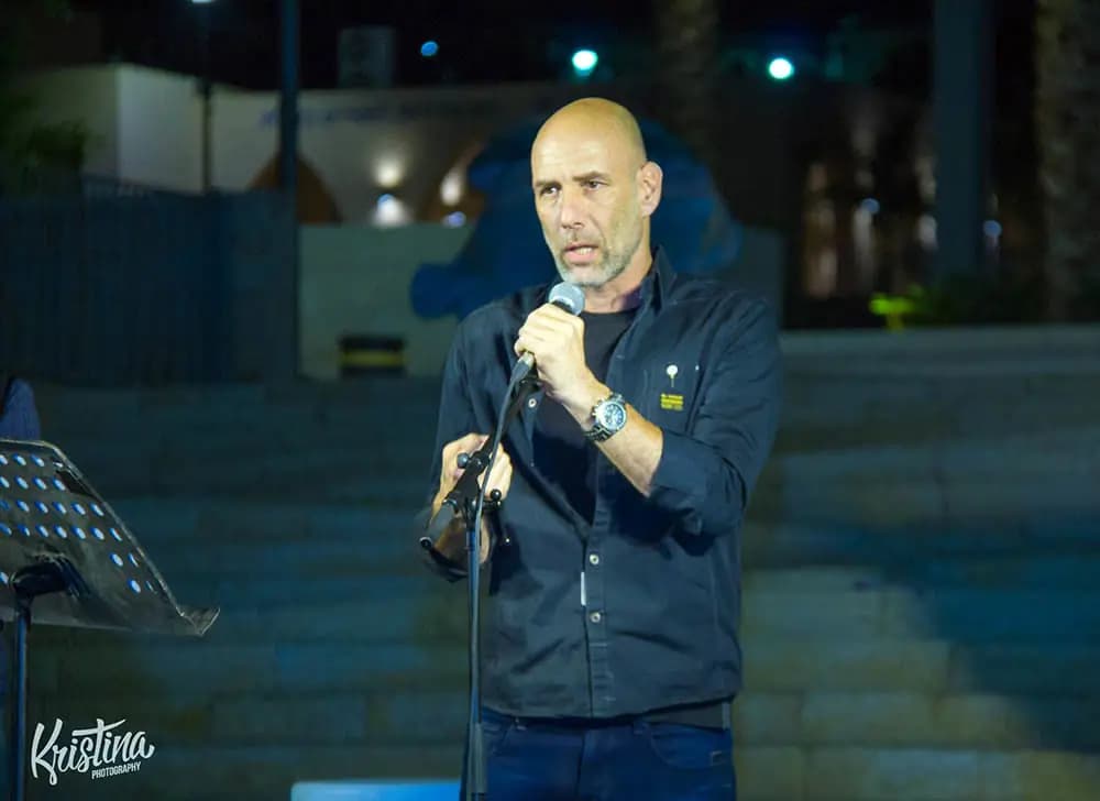 זיו קורן - ישראל במלחמה - היסטוריה נכתבת בתמונות