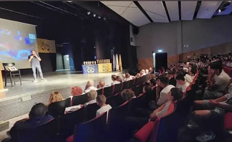 טל בן חיים - איך לשחק את החיים אחרת