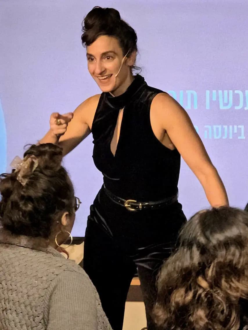 לי סלע - פּוֹתַּחַת את זה