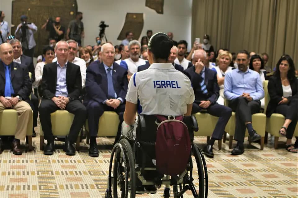 מורן סמואל - לעבור את הקו
