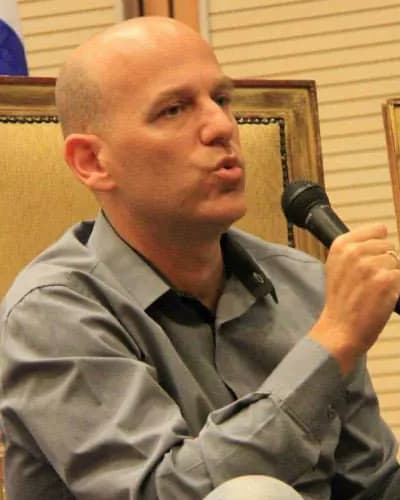 גיא פלג - הרצאה - הפרשות שמסעירות את הציבור - זירת המרצים מבית דברא