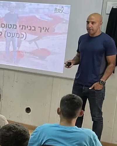 רואי בן ענת