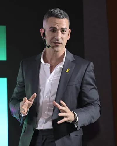 אלברט אסקולה - הרצאה - מהפיכת הבינה המלאכותית באדריכלות - זירת המרצים מבית דברא