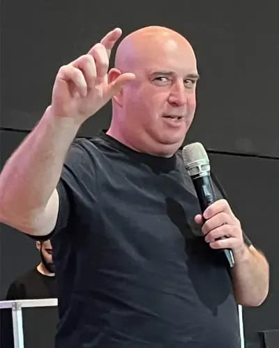ניר דבורי - מרצה - הרצאות וסדנאות - זירת המרצים מבית דברא - הרצאה: מדבר משטח