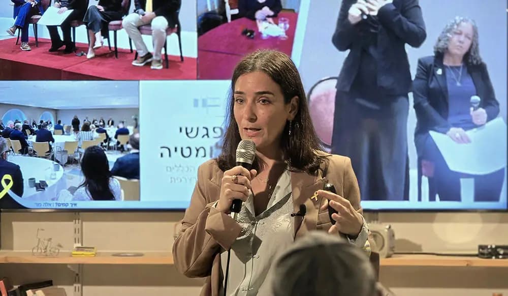 אלה מור - איך קמים? המסע האישי שהוביל לשליחות לאומית