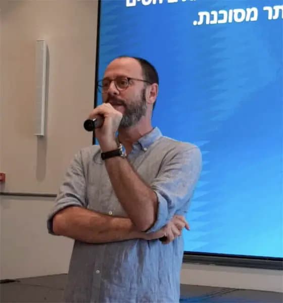 דני פרידלנדר - המסע מבושה לגאווה